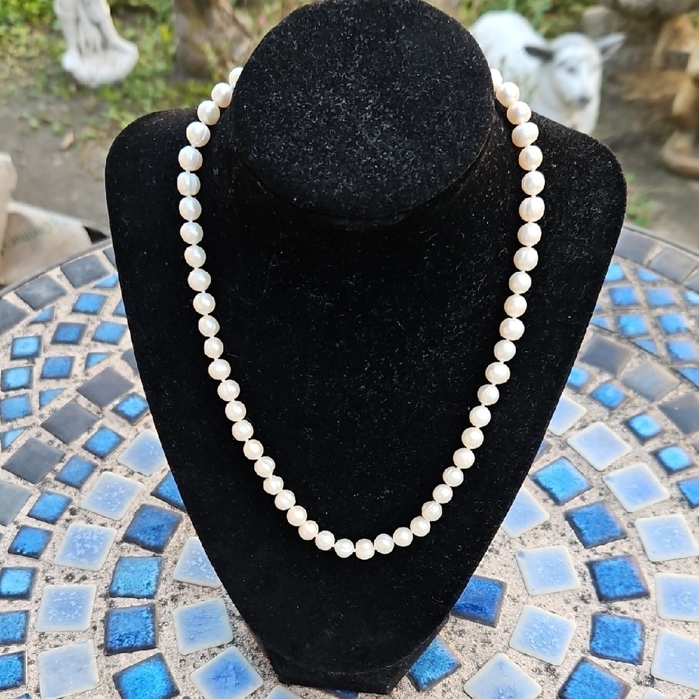 Real Pearl Hand Knotted Necklace
